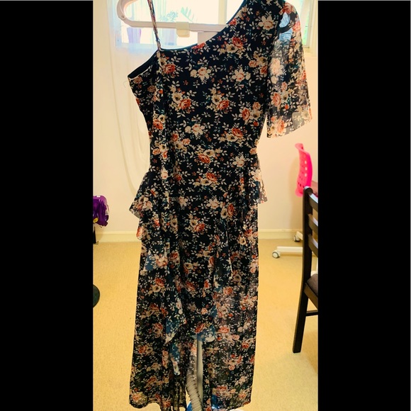 Floral Maxi dress - Picture 2 of 5